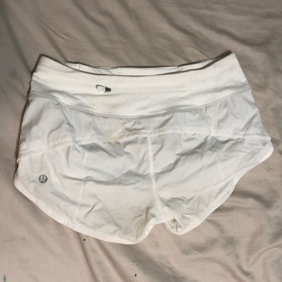 White Lulu Lemon - Picture 2 of 6